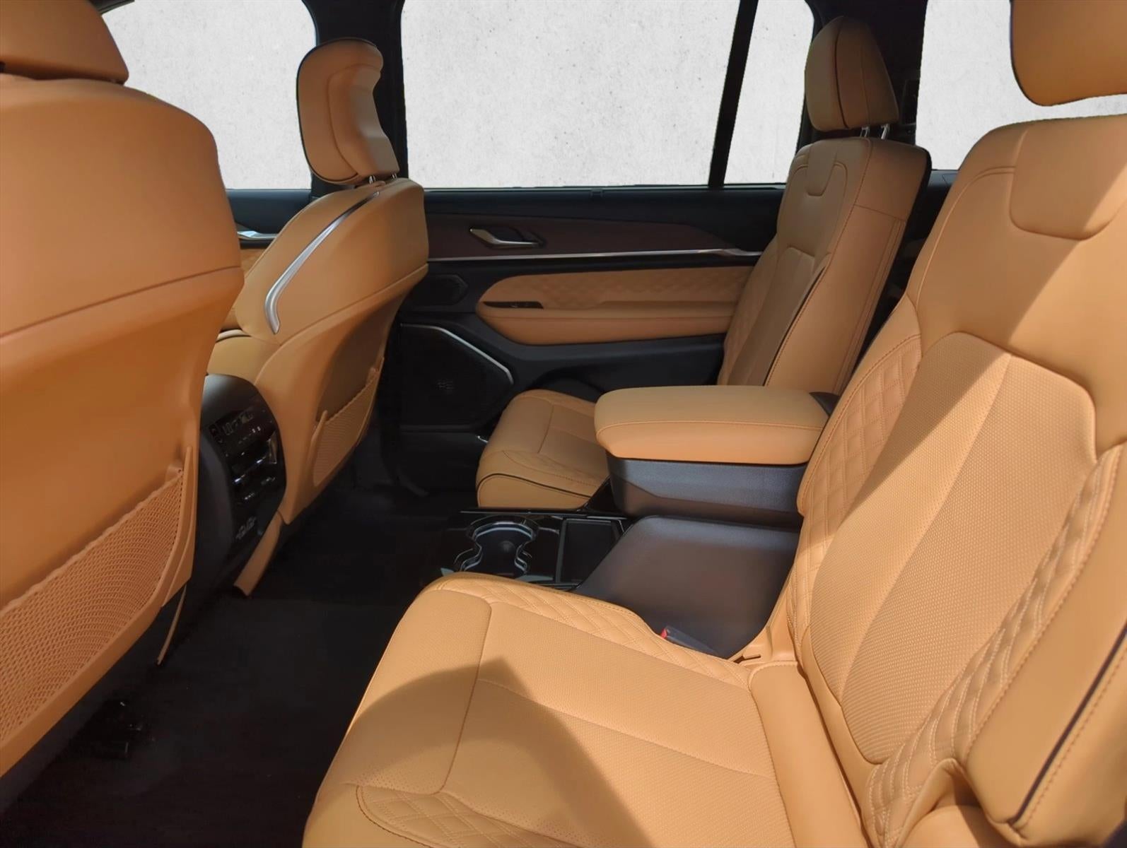 2025 Jeep Grand Cherokee L Summit 4x4