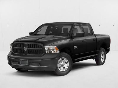 2018 RAM 1500 Express 4x2 Crew Cab 5'7" Box