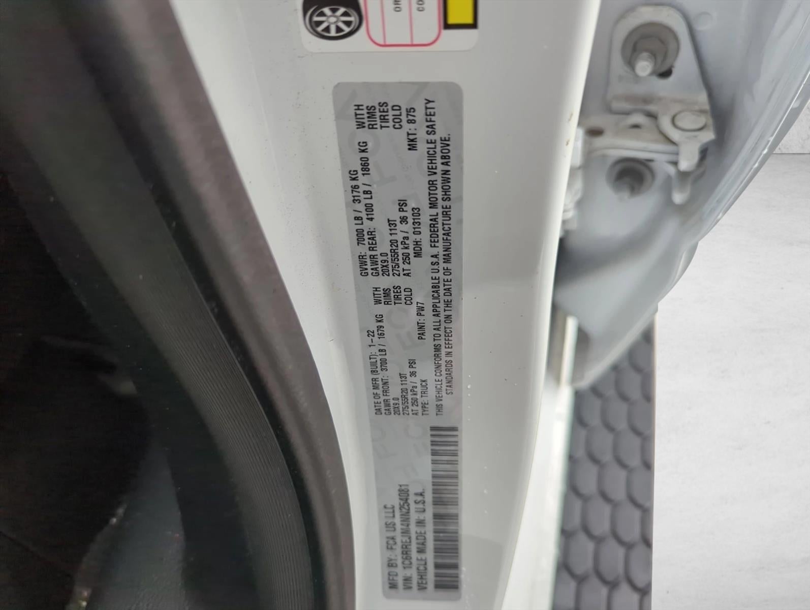 2022 RAM 1500 Laramie 4x2 Crew Cab 5'7" Box