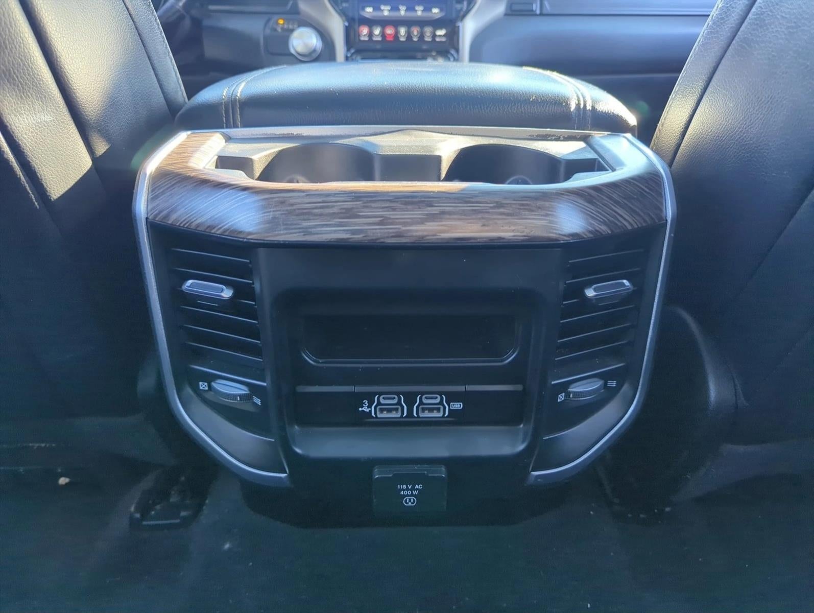 2020 RAM 1500 Laramie 4x2 Crew Cab 5'7" Box