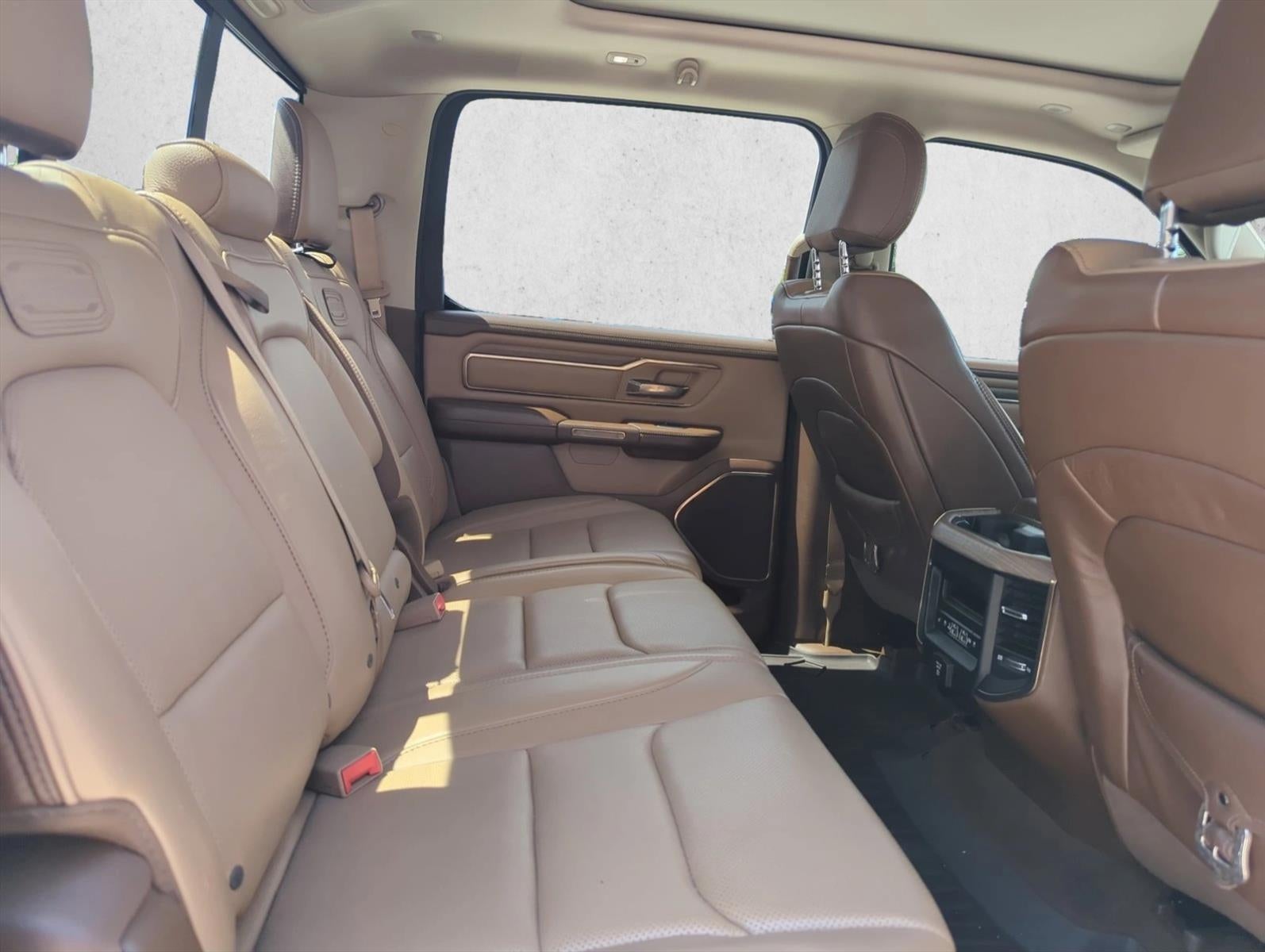2019 RAM 1500 Longhorn 4x2 Crew Cab 5'7" Box