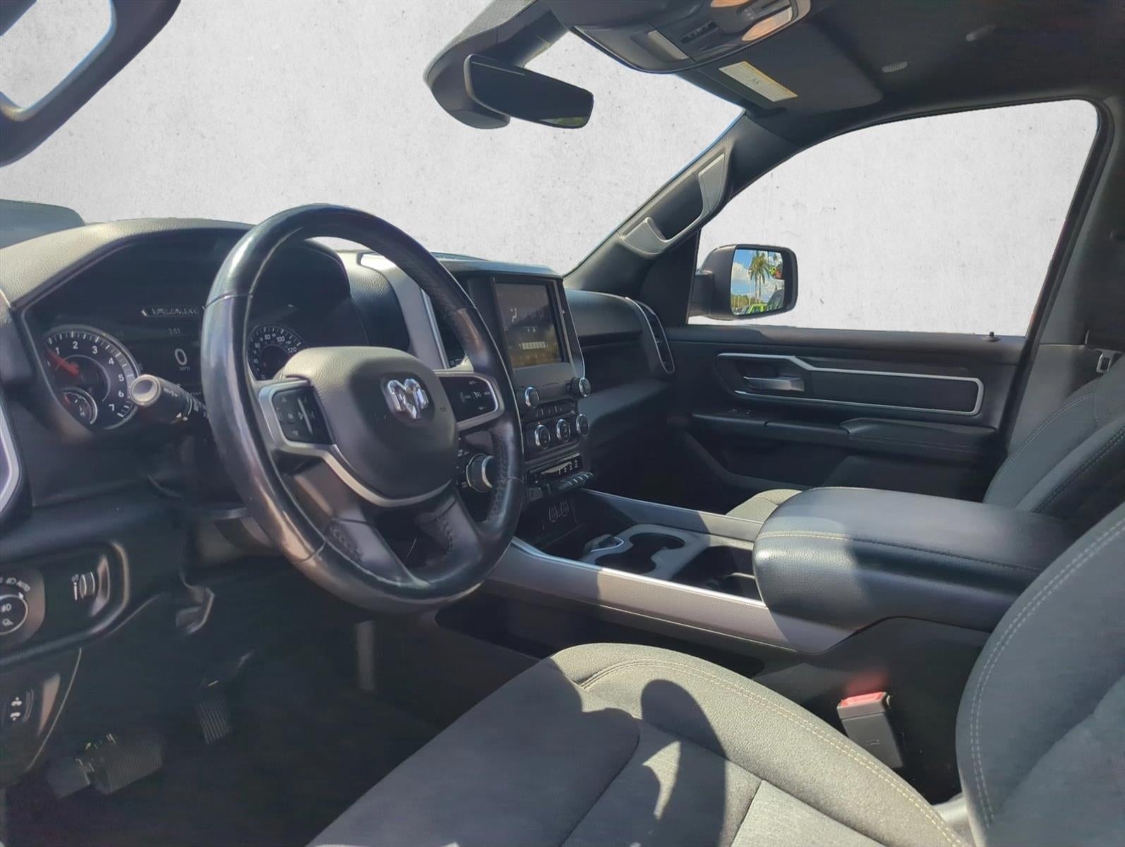 2020 RAM 1500 Big Horn 4x4 Crew Cab 5'7" Box