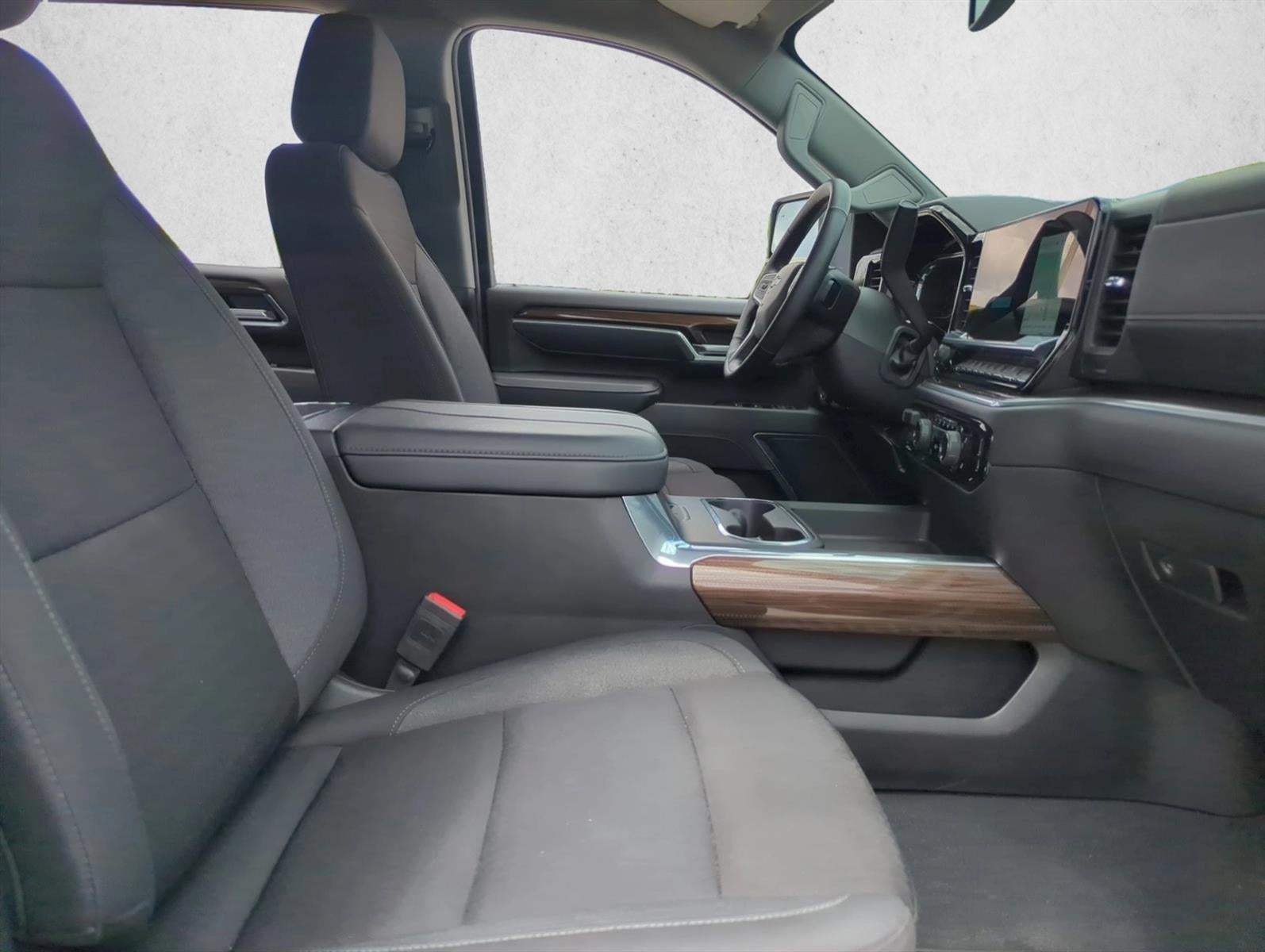 2025 Chevrolet Silverado 3500 HD Crew Cab Long Box 4-Wheel Drive LT