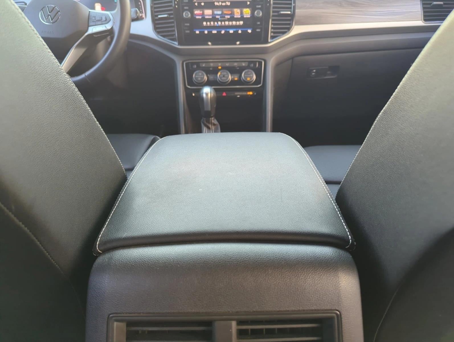 2023 Volkswagen Atlas Cross Sport 3.6L V6 SE w/Technology FWD