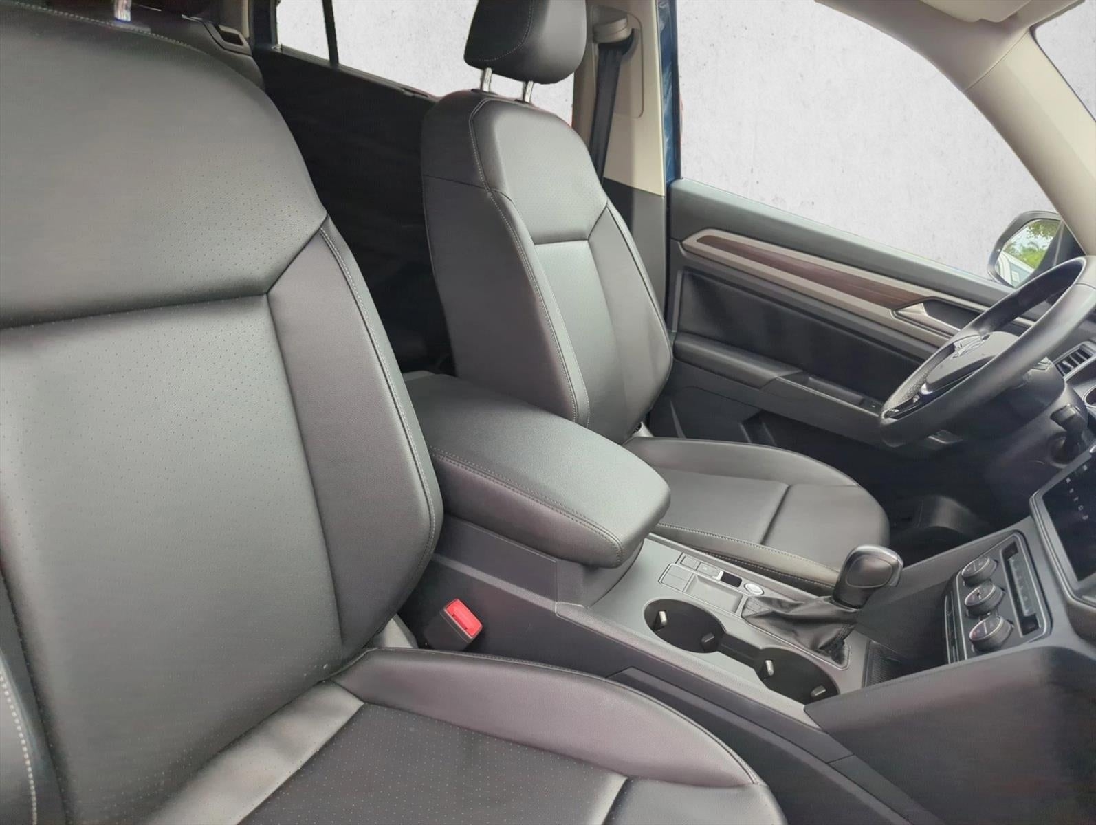 2020 Volkswagen Atlas 2.0T SE w/Technology FWD