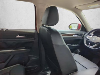 2021 Volkswagen Atlas 3.6L V6 SE w/Technology FWD *Ltd Avail*