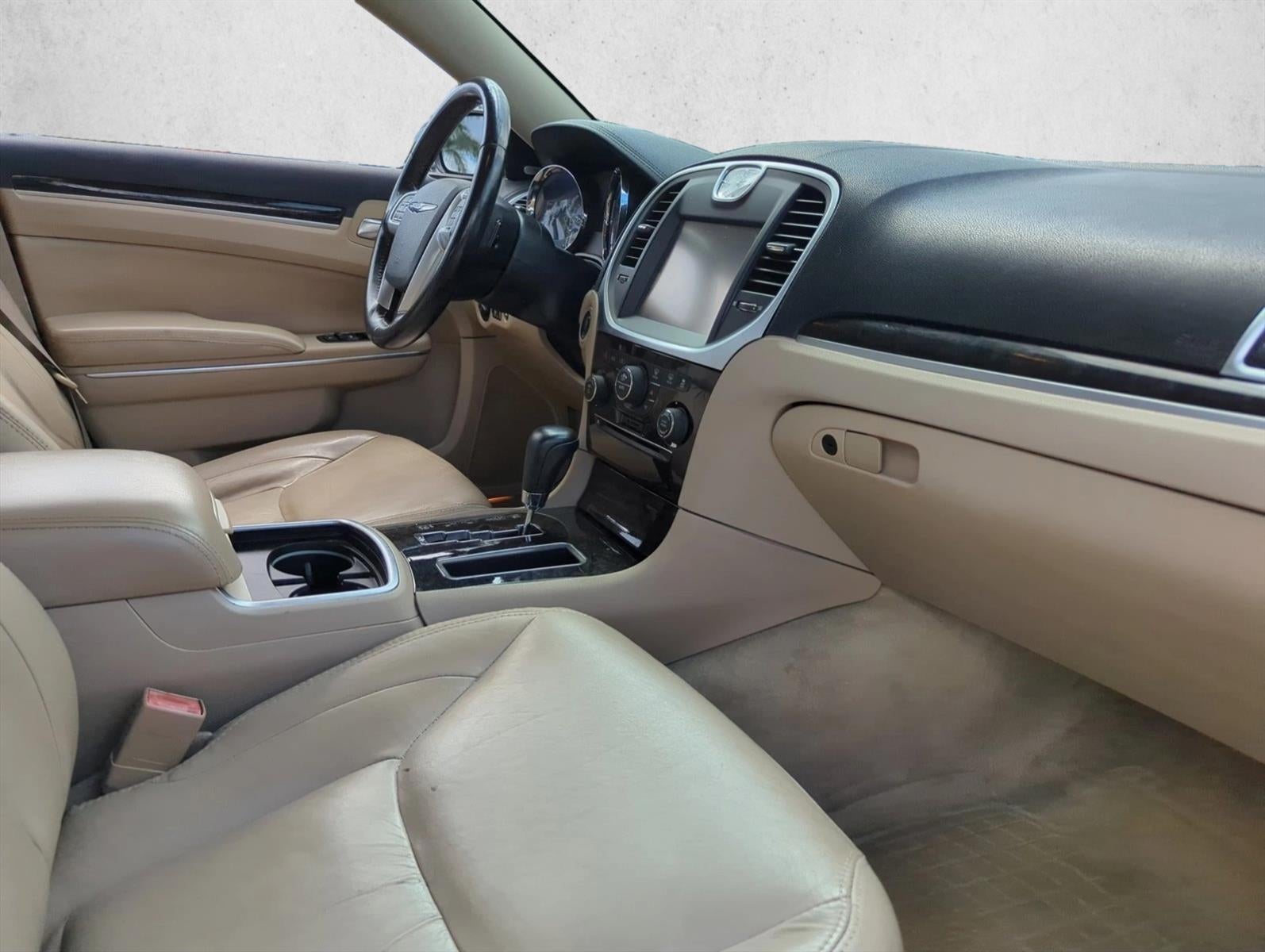 2011 Chrysler 300 4dr Sdn Limited RWD