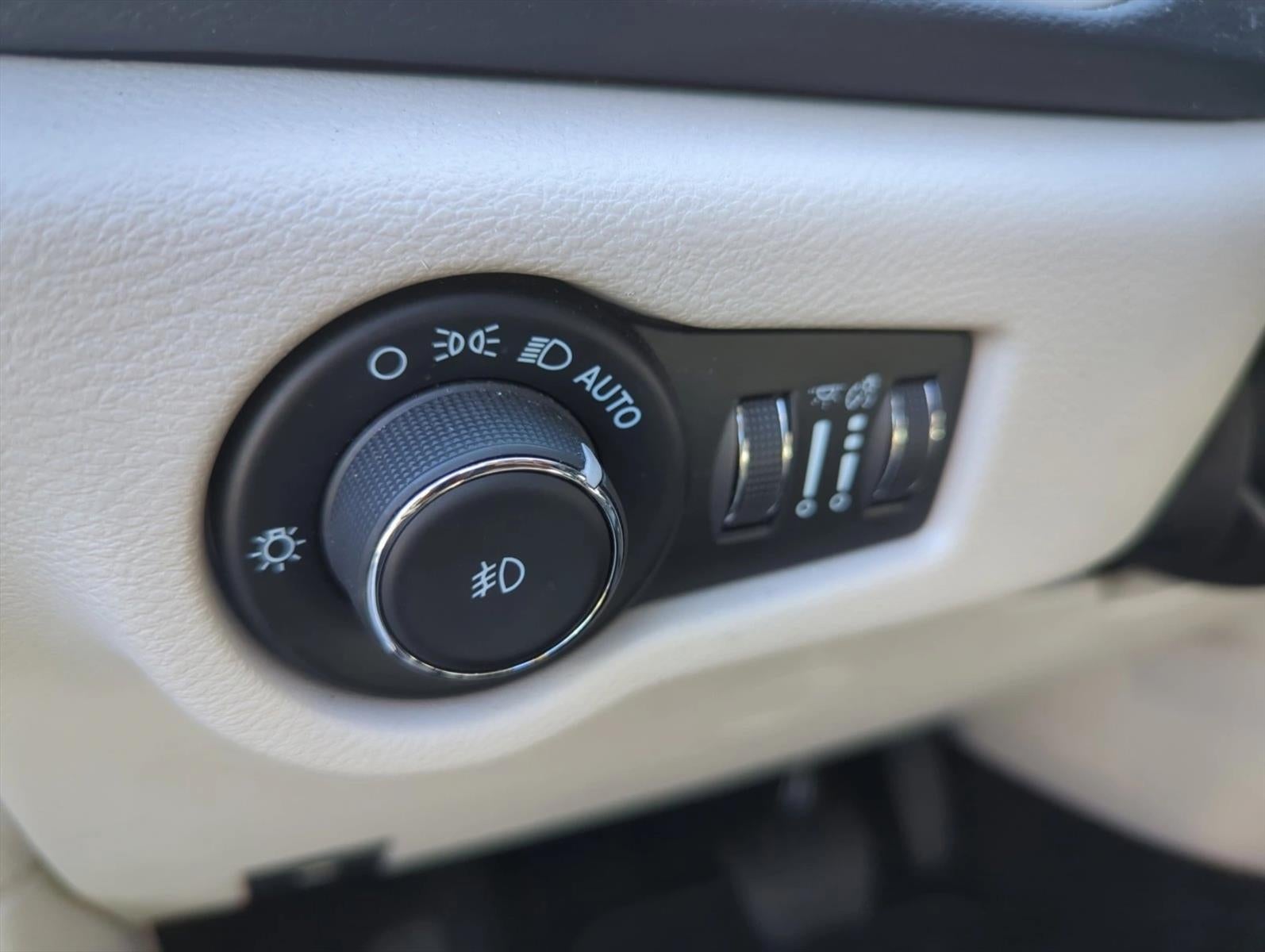 2022 Chrysler Pacifica Touring L FWD