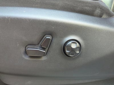 2023 Chrysler Pacifica Hybrid Limited FWD