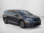 2023 Chrysler Pacifica Hybrid Limited FWD