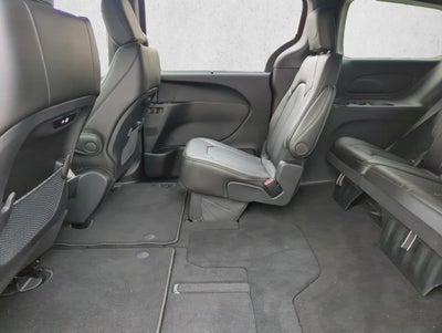 2025 Chrysler Pacifica Select AWD