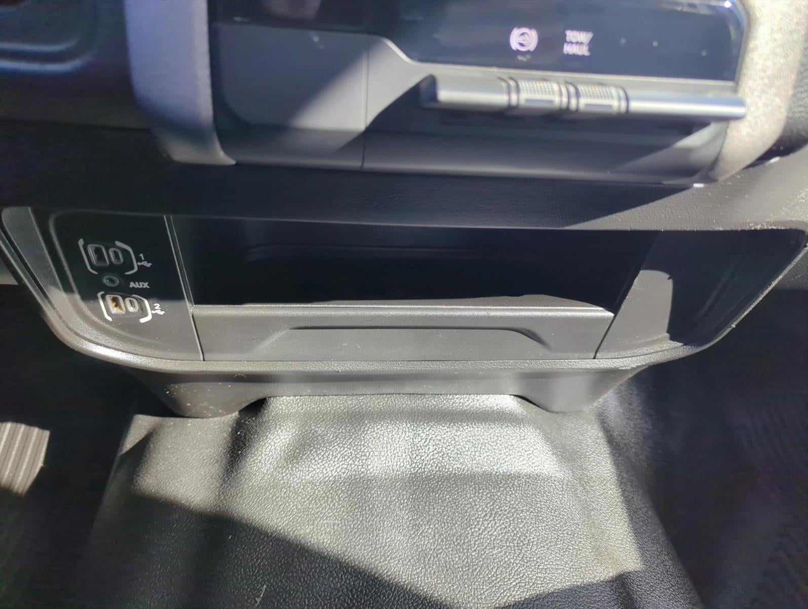 2019 RAM 3500 Tradesman 4x2 Crew Cab 8' Box