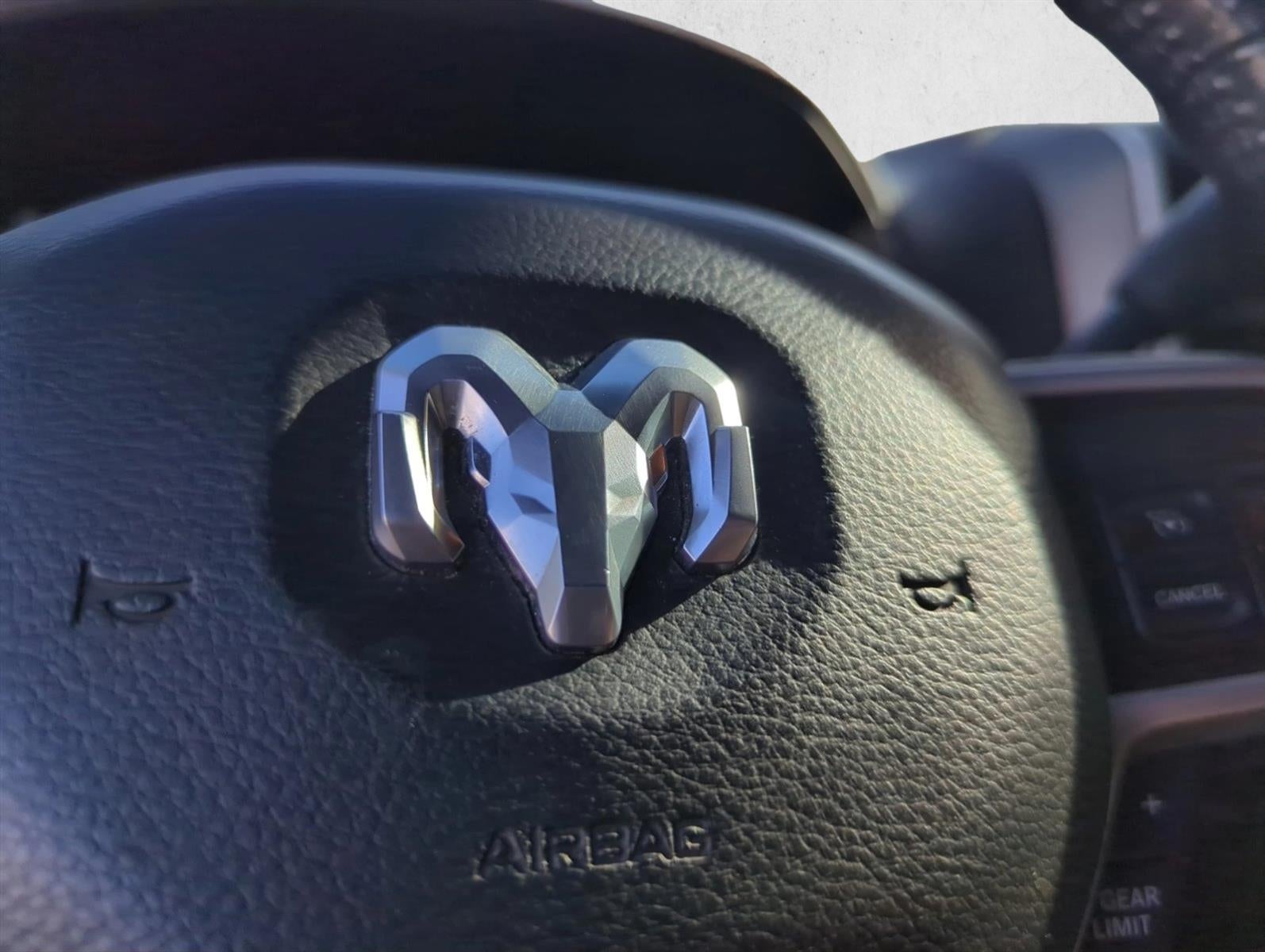 2020 RAM 3500 Big Horn 4x4 Crew Cab 8' Box