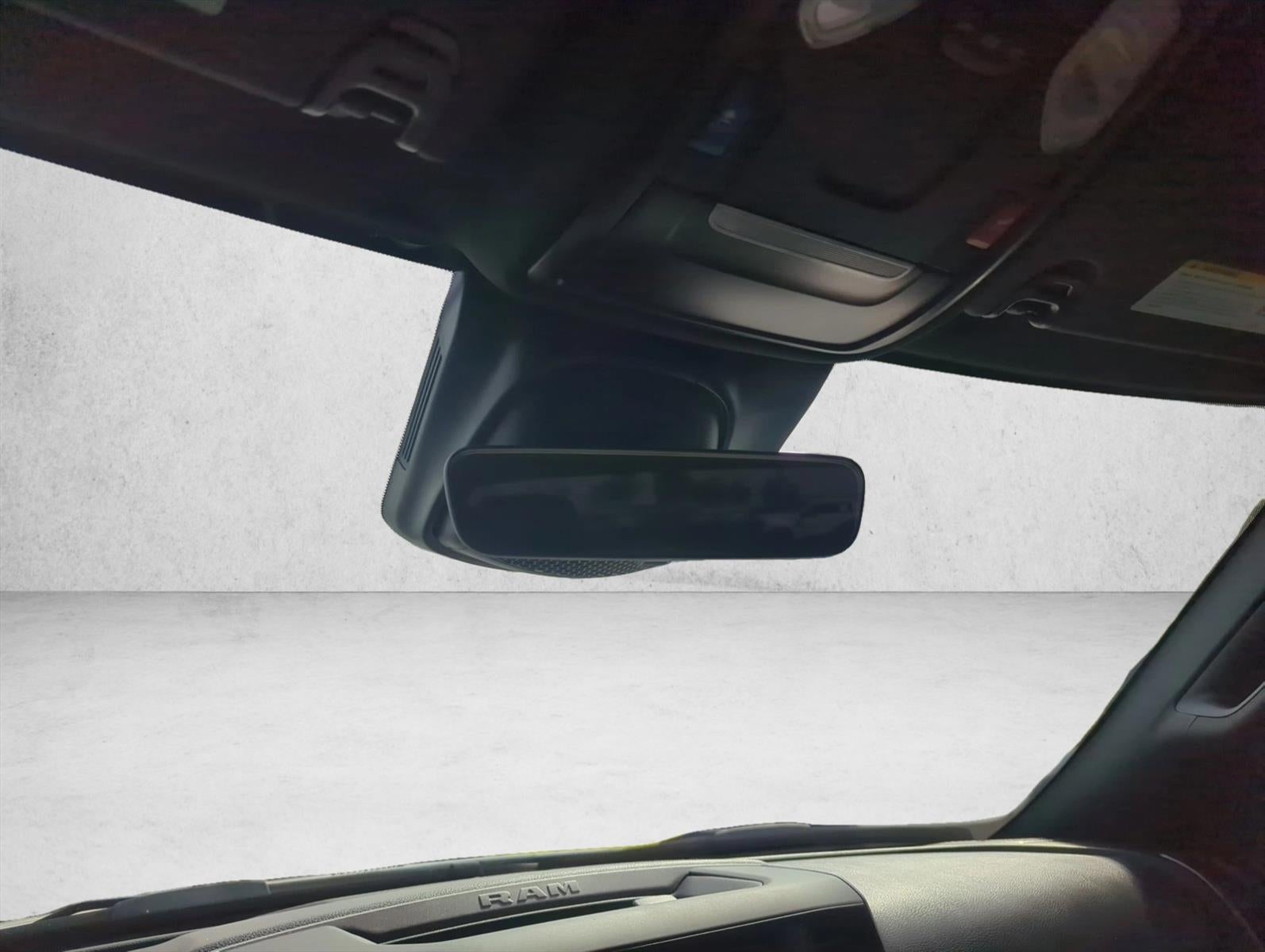 2025 RAM 2500 Tradesman 4x4 Crew Cab 8' Box