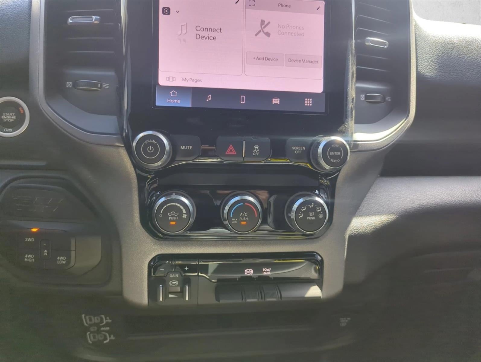 2025 RAM 2500 Tradesman 4x4 Crew Cab 8' Box