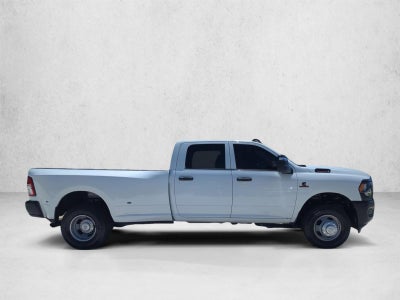 2023 RAM 3500 Tradesman 4x4 Crew Cab 8' Box
