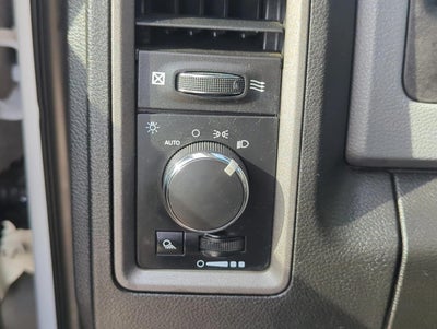 2019 RAM 1500 Classic Tradesman 4x4 Crew Cab 5'7" Box