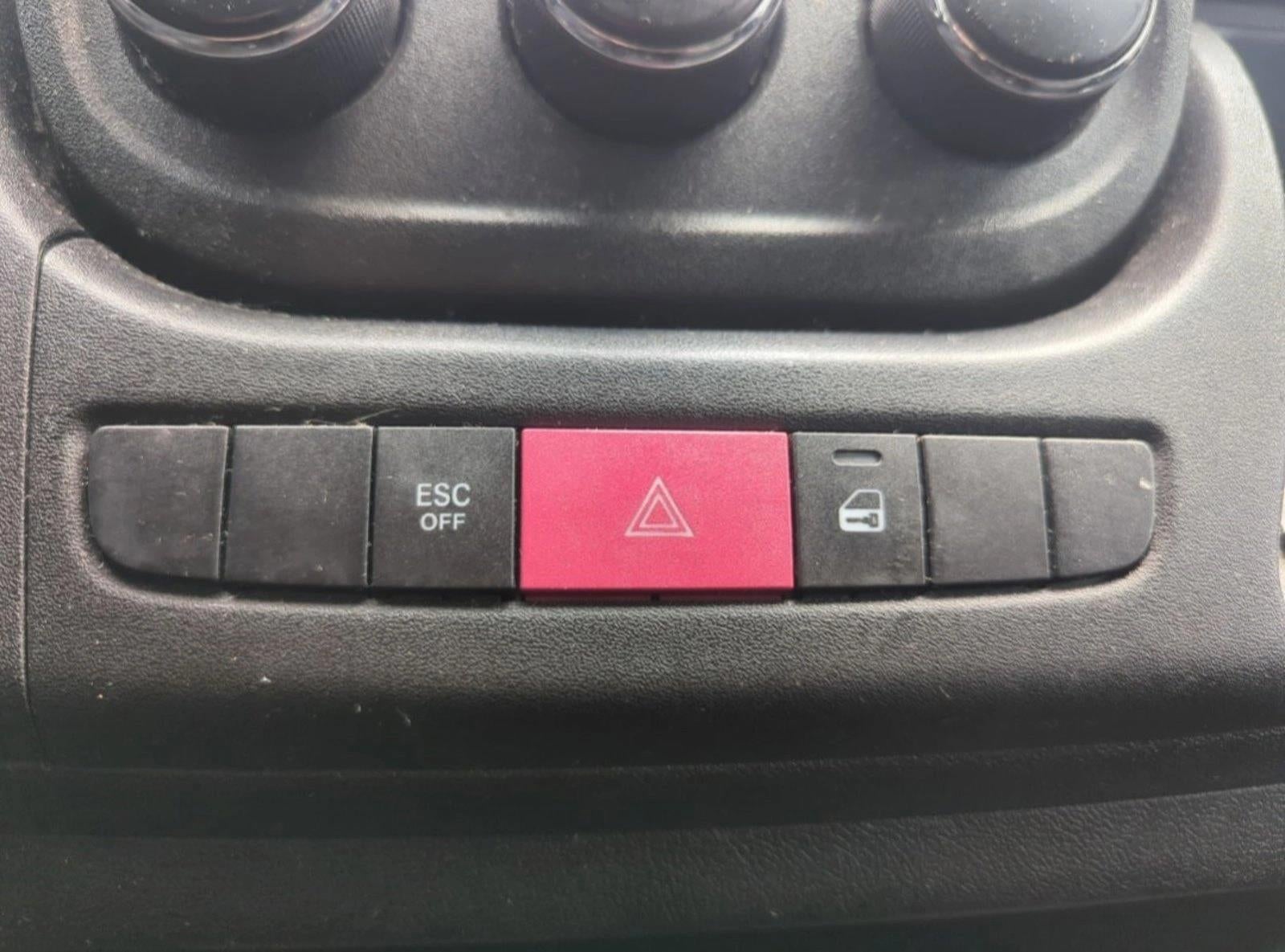 2016 RAM ProMaster Cargo Van 1500 Low Roof 136" WB