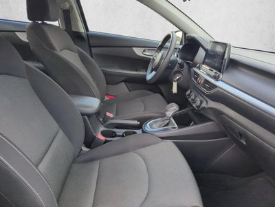 2022 Kia Forte LXS IVT