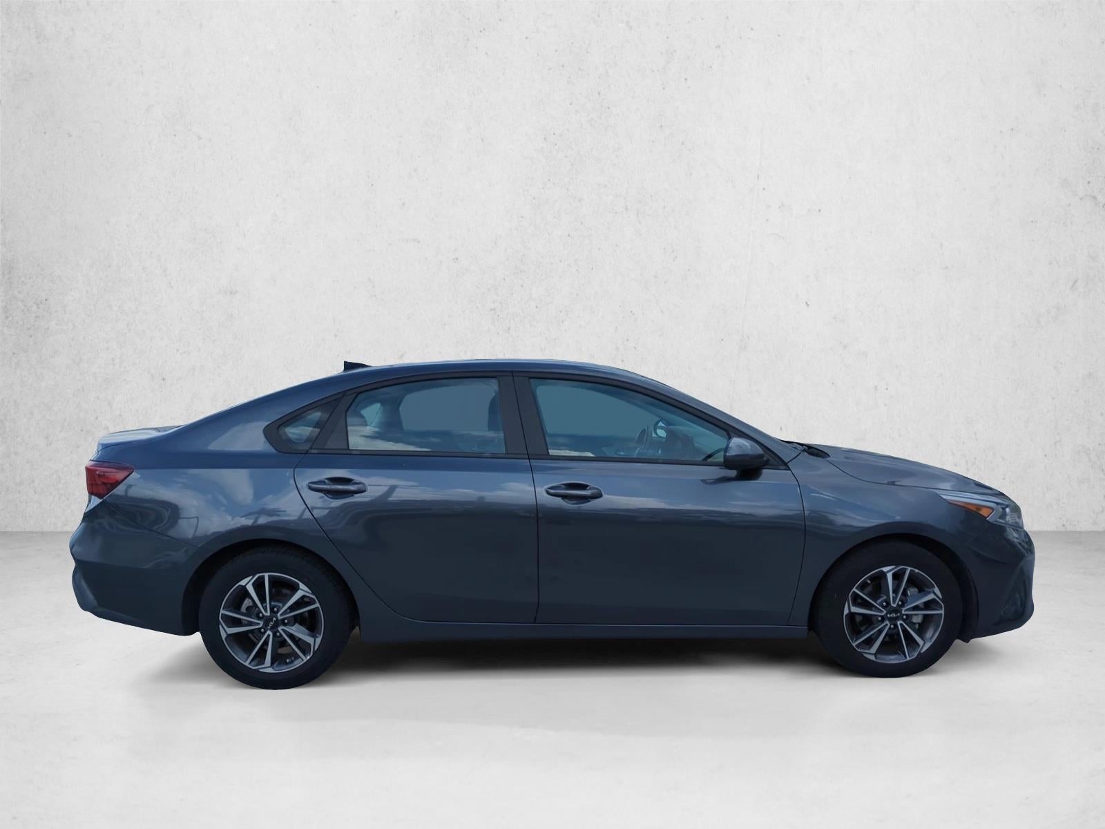 2022 Kia Forte LXS IVT
