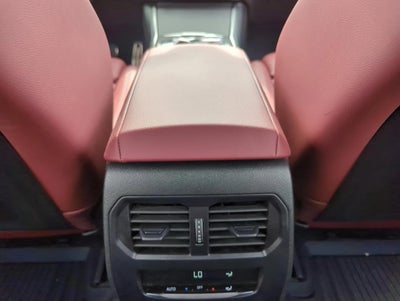 2025 BMW 330i Sedan