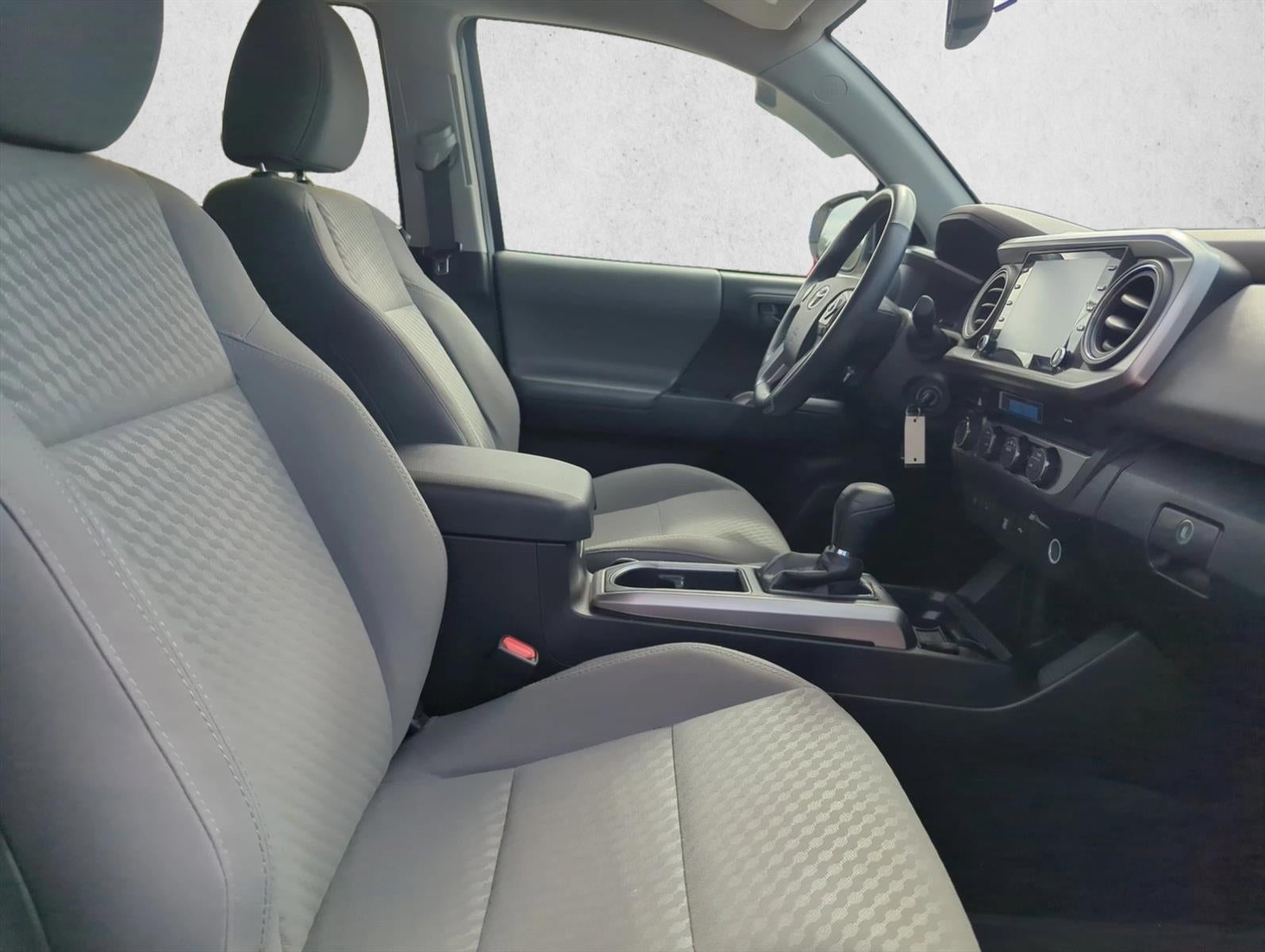 2022 Toyota Tacoma 4WD 4WD SR5 Double Cab 5' Bed V6 AT (GS)