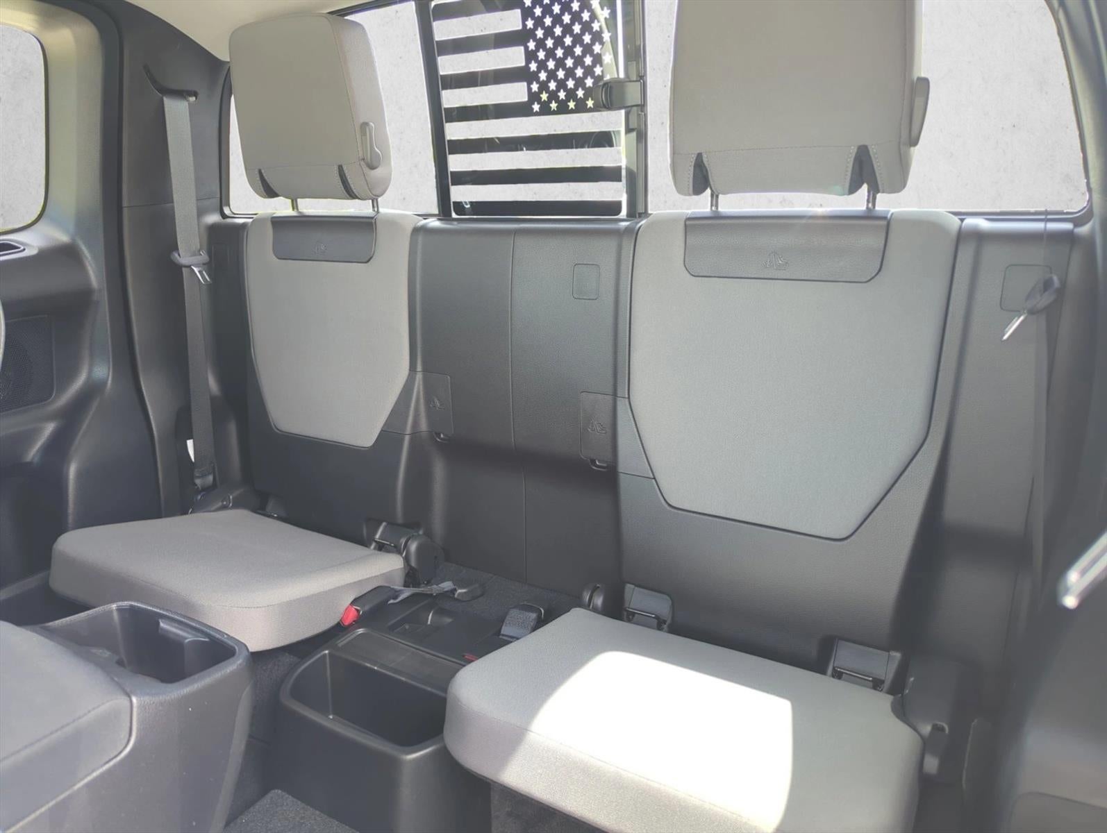 2022 Toyota Tacoma 2WD 2WD SR5 Access Cab 6' Bed I4 AT (Natl)