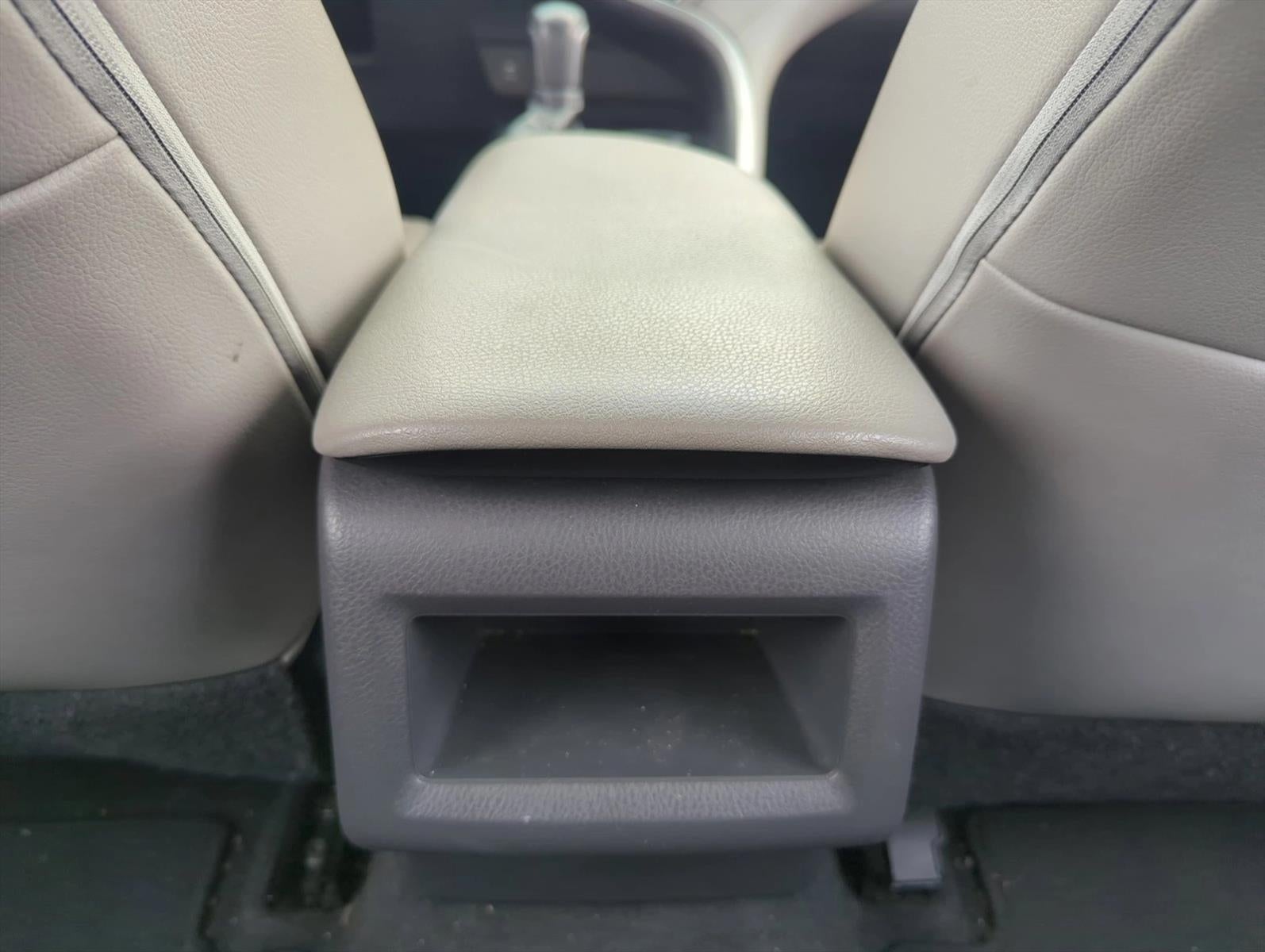 2018 Toyota Camry SE Auto (SE)