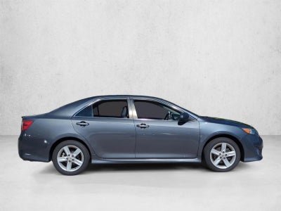2012 Toyota Camry 4dr Sdn I4 Auto SE (Natl)