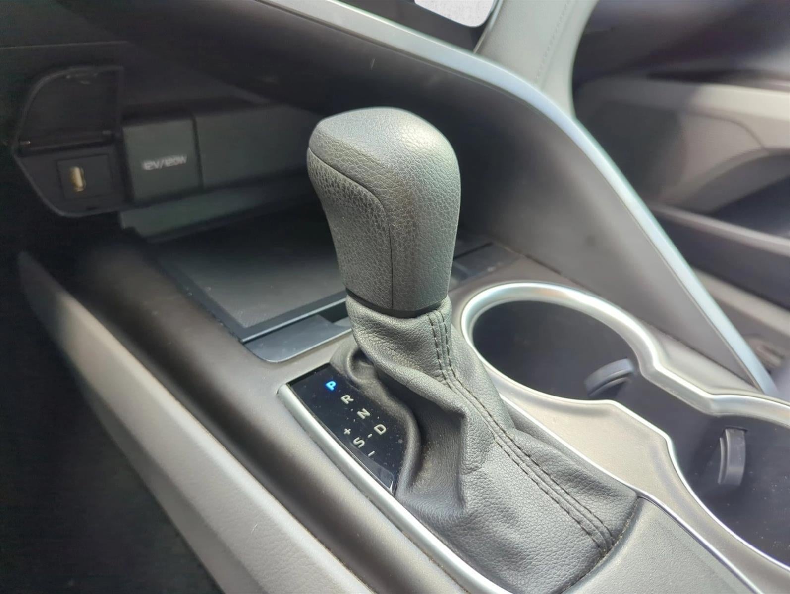 2021 Toyota Camry LE Auto (SE)