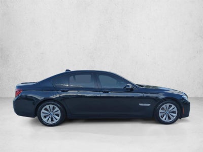 2015 BMW 750i xDrive Sedan
