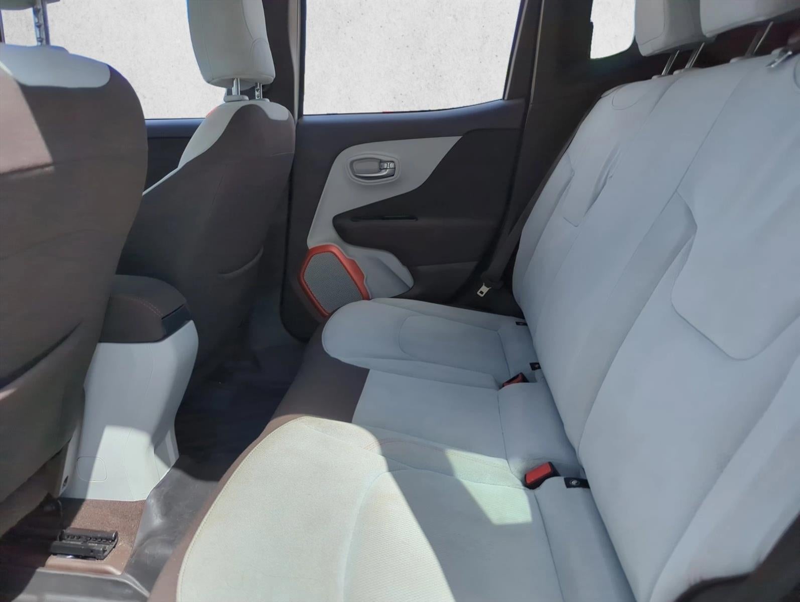 2015 Jeep Renegade FWD 4dr Latitude