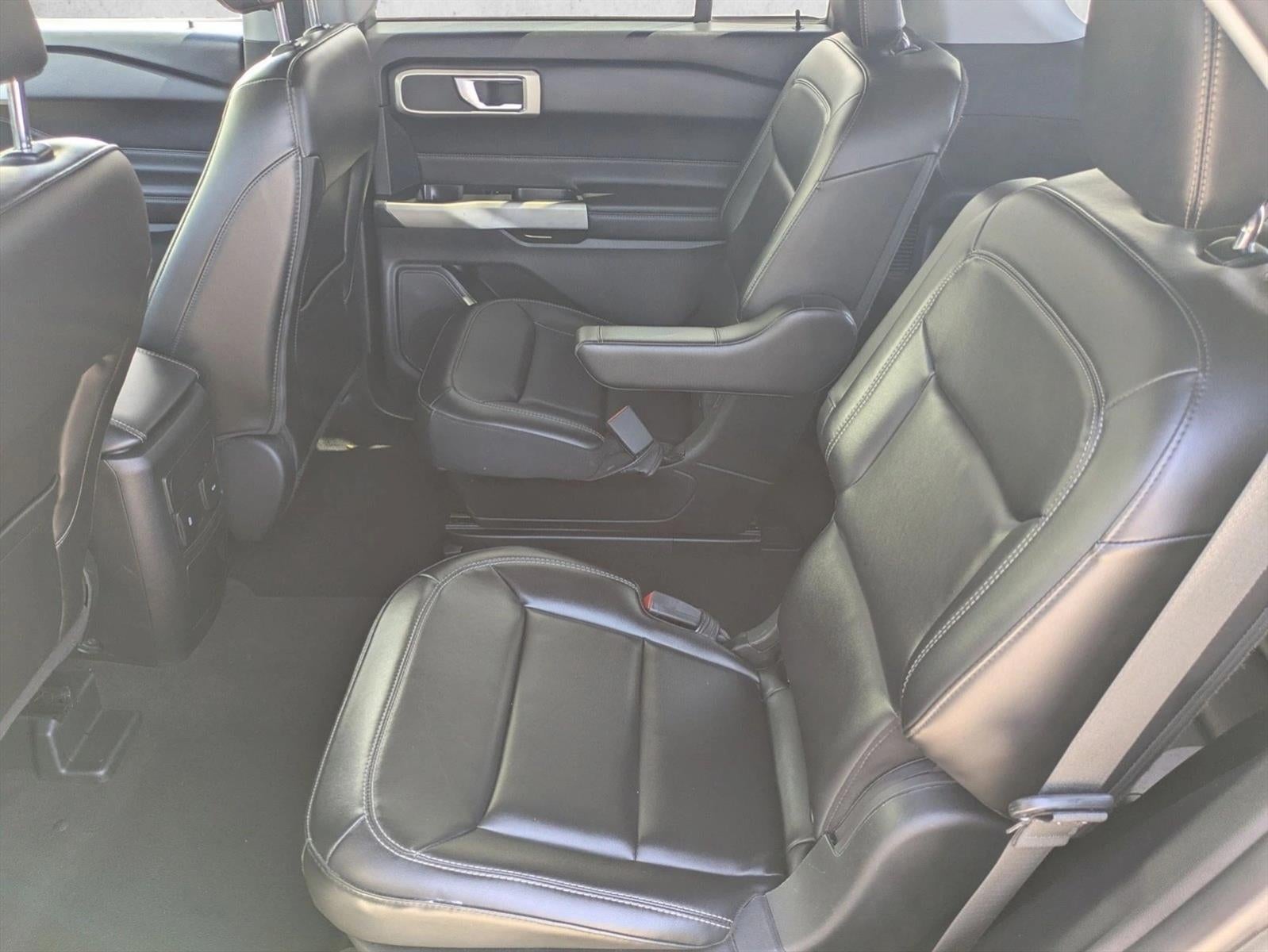 2023 Ford Explorer XLT 4WD