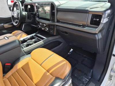 2024 Ford Super Duty F-250 SRW Platinum 4WD Crew Cab 6.75' Box