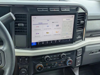 2023 Ford Super Duty F-350 SRW XLT 4WD Crew Cab 6.75' Box
