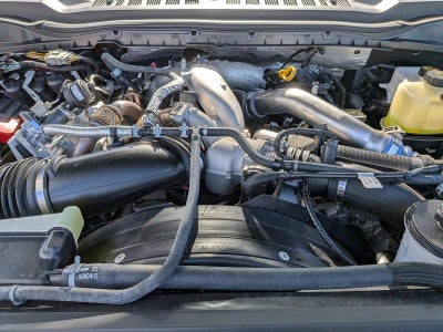 2023 Ford Super Duty F-450 DRW LARIAT 4WD Crew Cab 8' Box