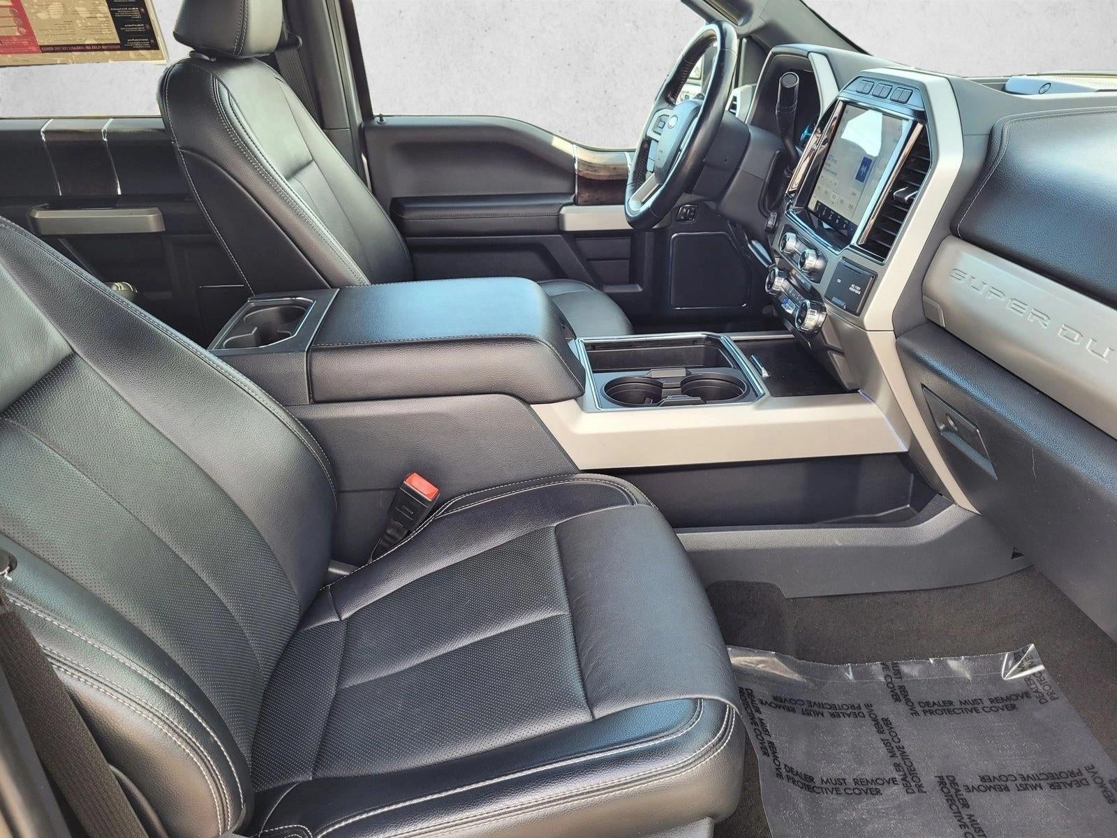 2022 Ford Super Duty F-450 DRW LARIAT 4WD Crew Cab 8' Box