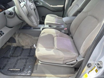 2011 Nissan Frontier 2WD Crew Cab LWB Auto SV