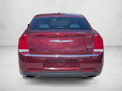 2018 Chrysler 300 Touring L RWD