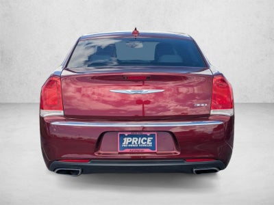 2018 Chrysler 300 Touring L RWD