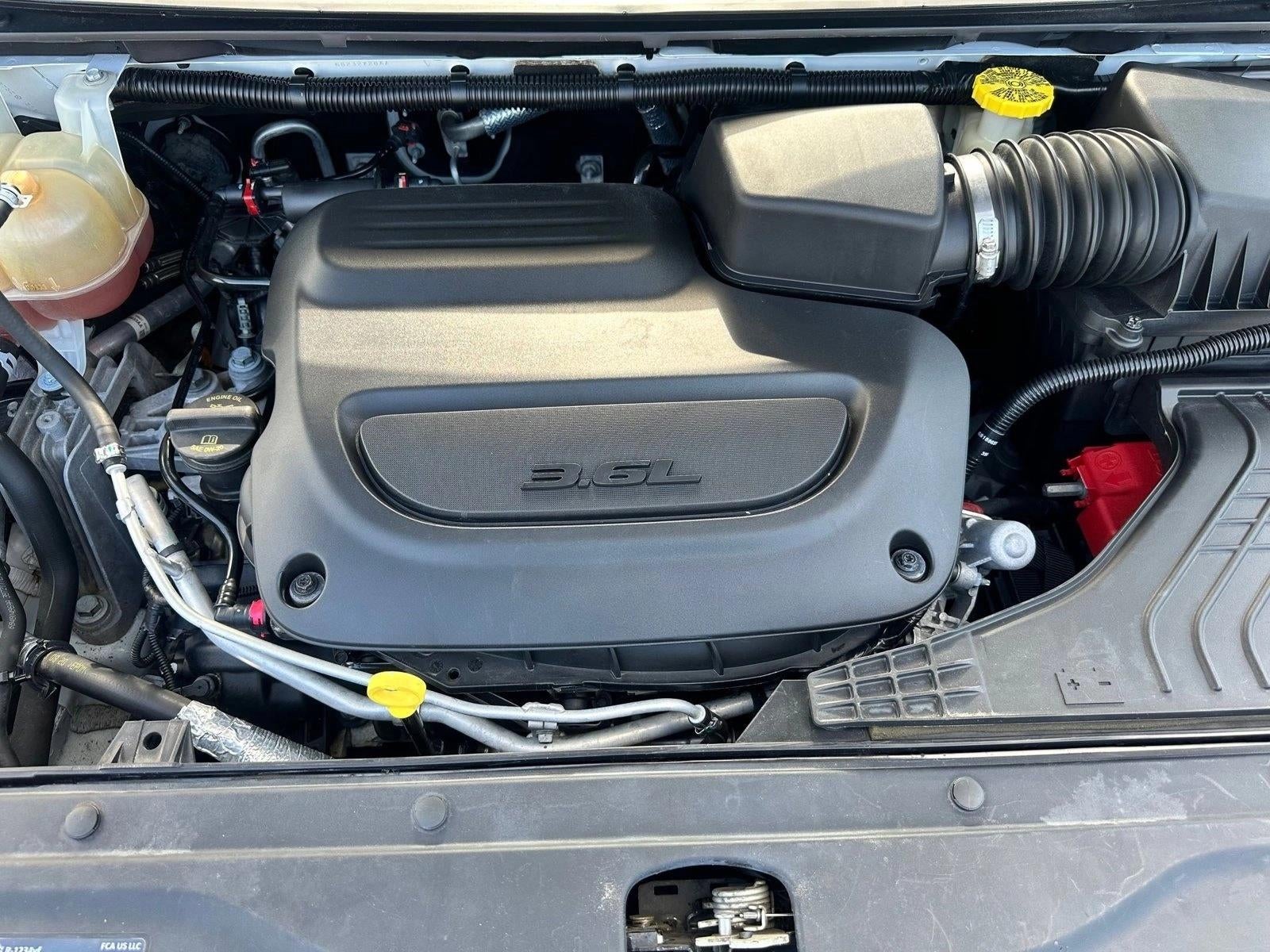 2021 Chrysler Voyager LXI FWD