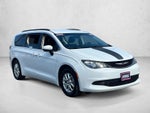 2021 Chrysler Voyager LXI FWD