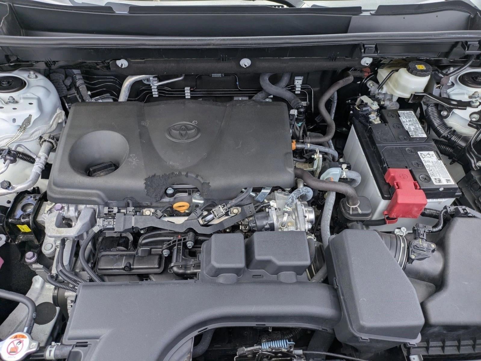 2023 Toyota RAV4 XLE FWD (GS)