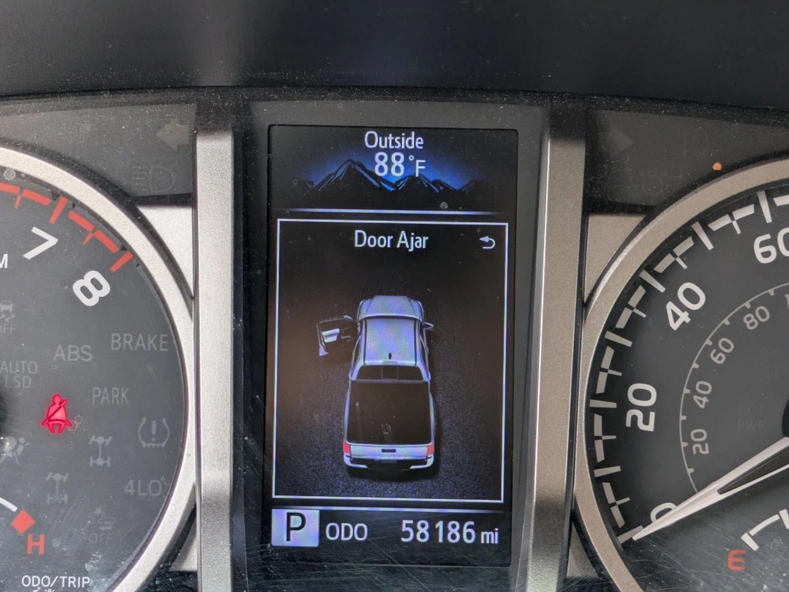 2021 Toyota Tacoma 2WD 2WD SR5 Double Cab 5' Bed V6 AT (GS)