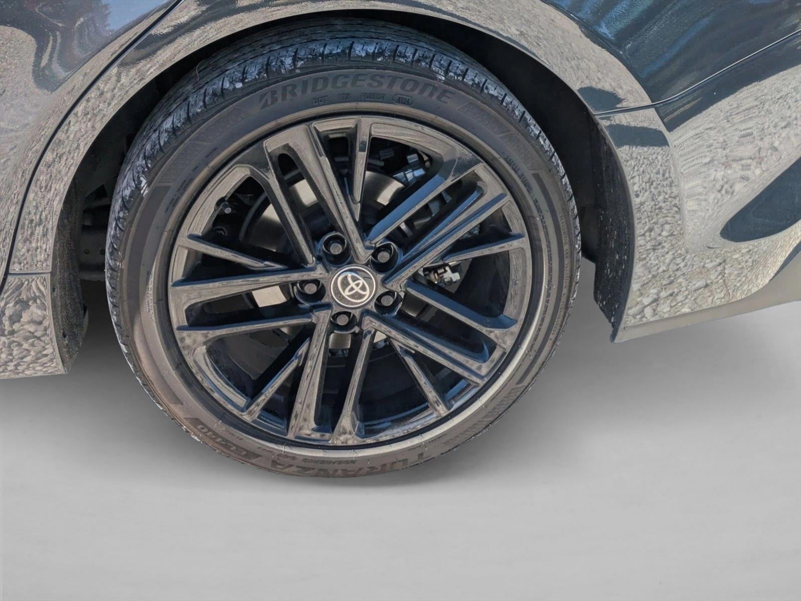 2025 Toyota Camry SE (Natl)