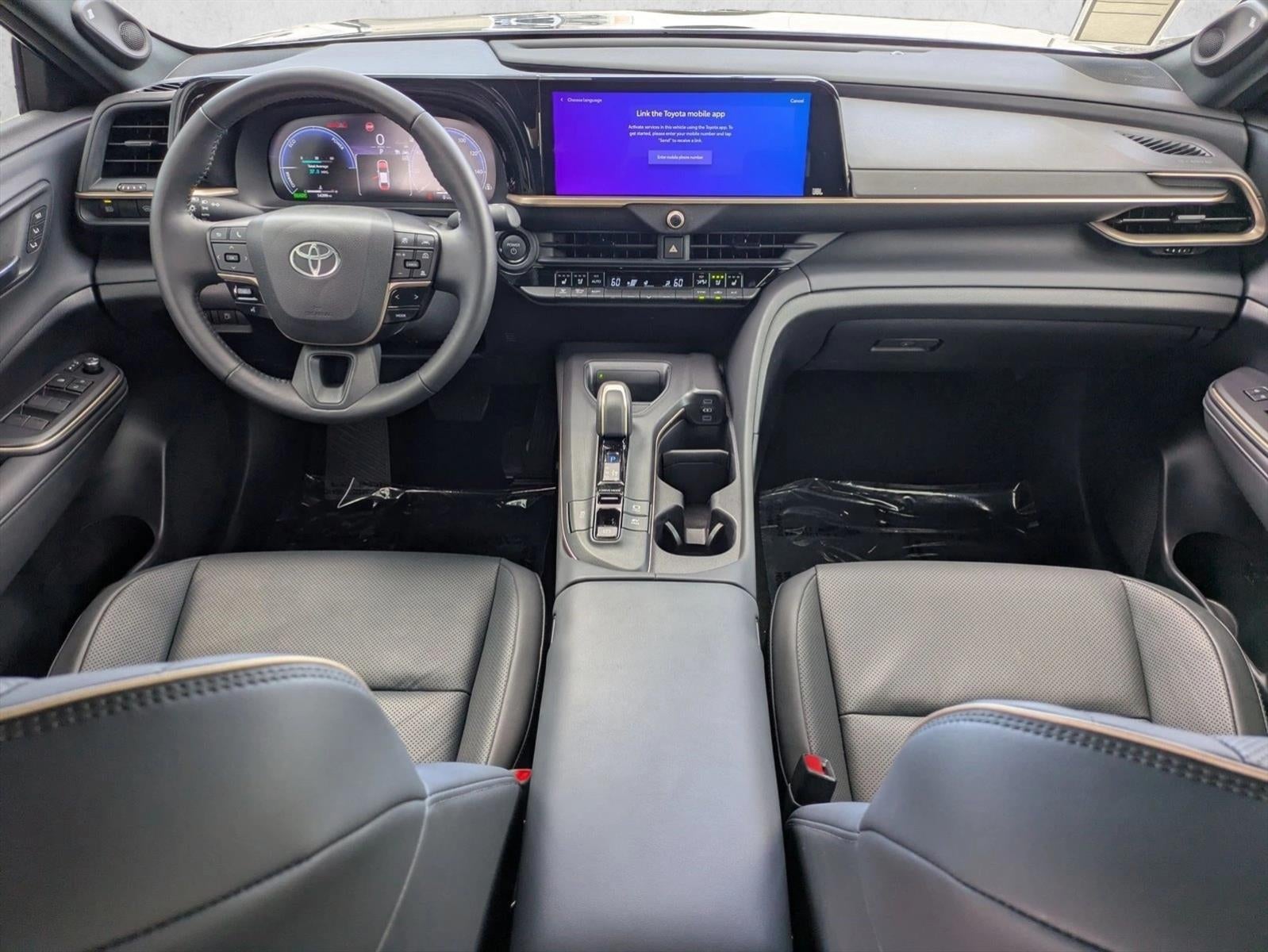2023 Toyota Crown Limited AWD (Natl)