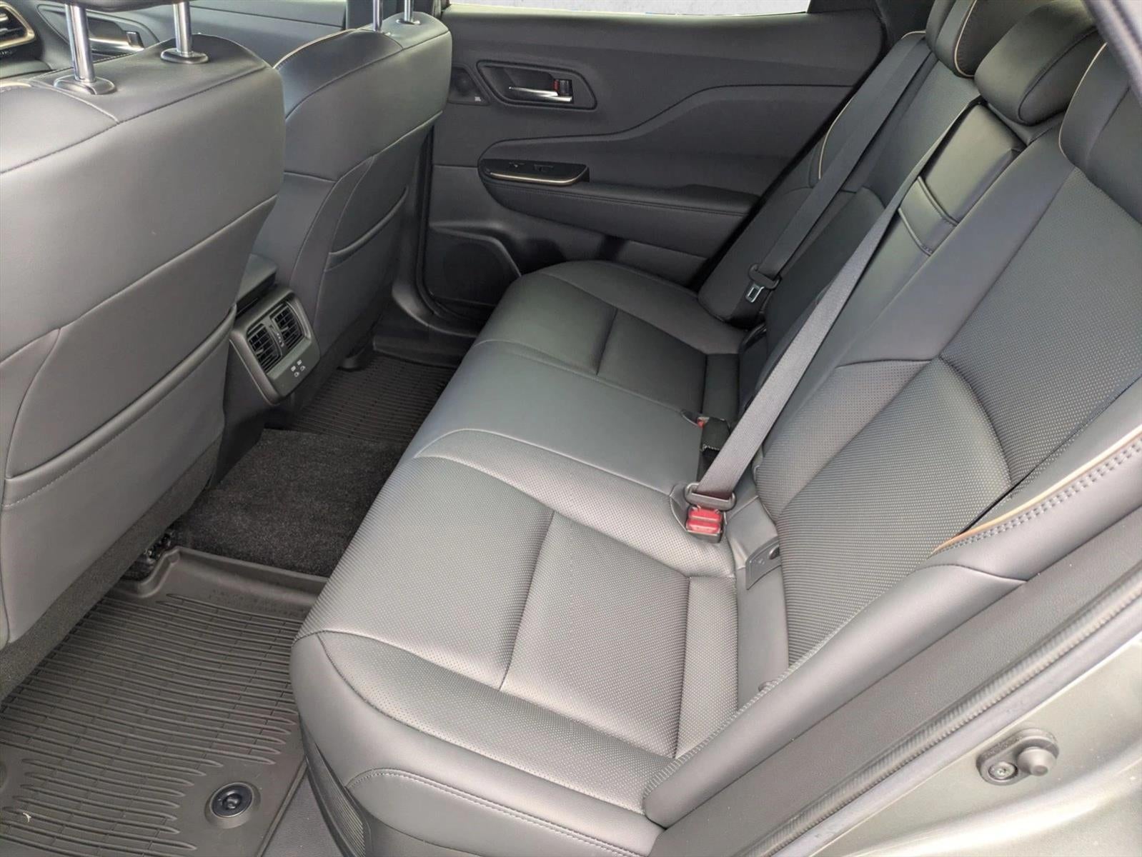 2023 Toyota Crown Limited AWD (Natl)