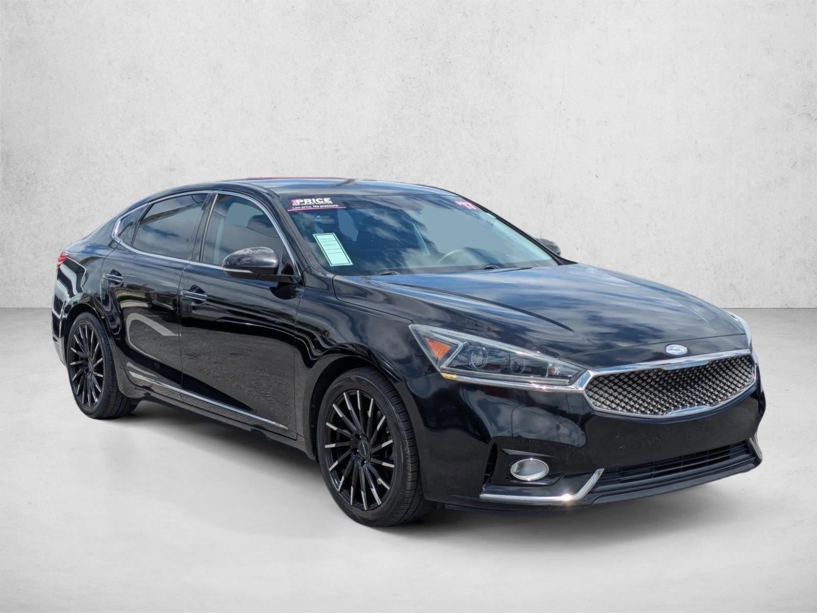 2017 Kia Cadenza Premium Sedan