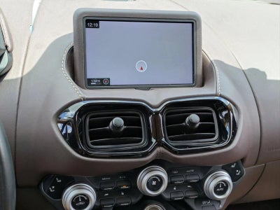 2021 Aston Martin Vantage Roadster