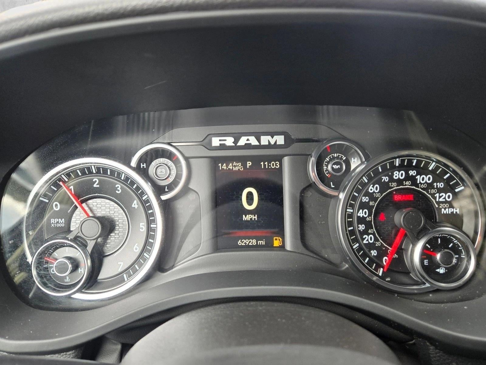 2022 RAM 1500 Big Horn 4x4 Crew Cab 6'4" Box